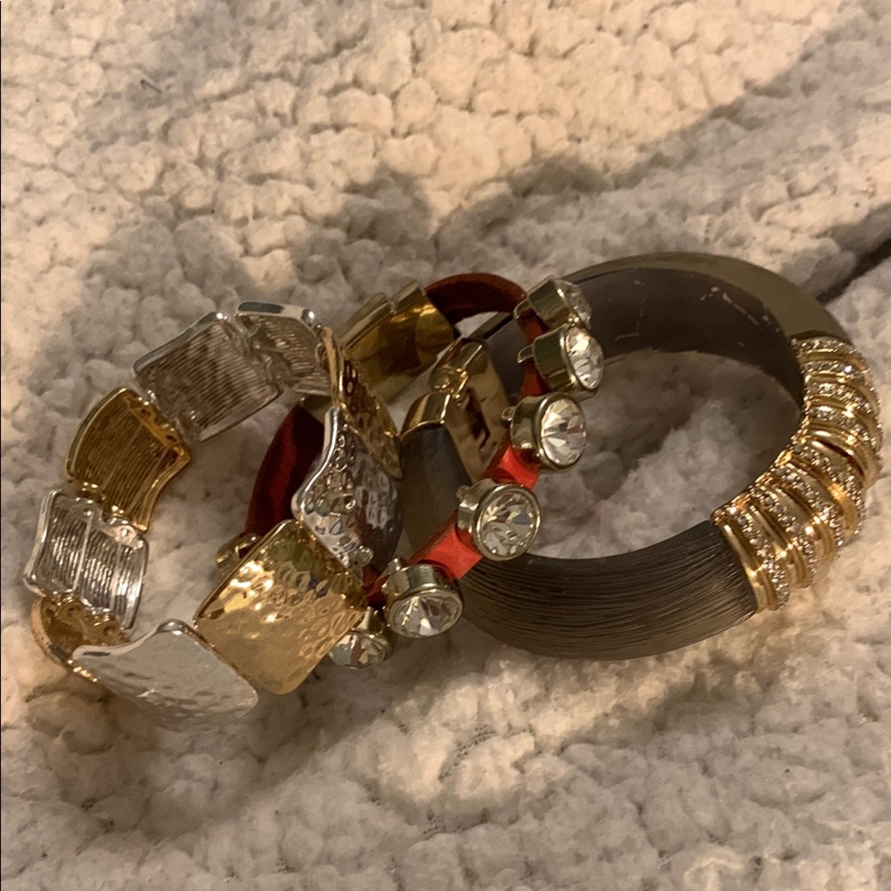 3 fun bracelets, smoke & pet free home.